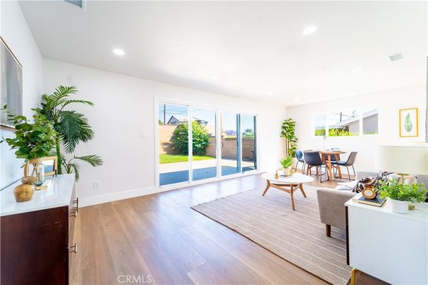 Dining room, Interior, Living room, Recessed Lighting, Wood Texture Flooring