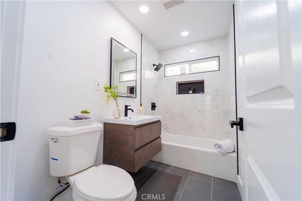 Bathroom, Interior, Marble Walls, Recessed Lighting