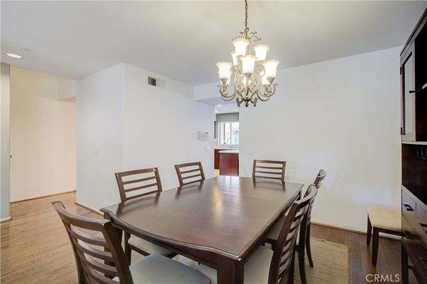 Chandelier, Dining room, Interior, Recessed Lighting, Wood Texture Flooring
