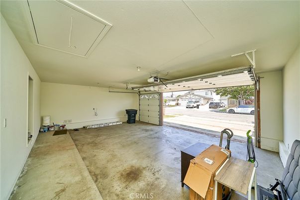 Garage, Interior