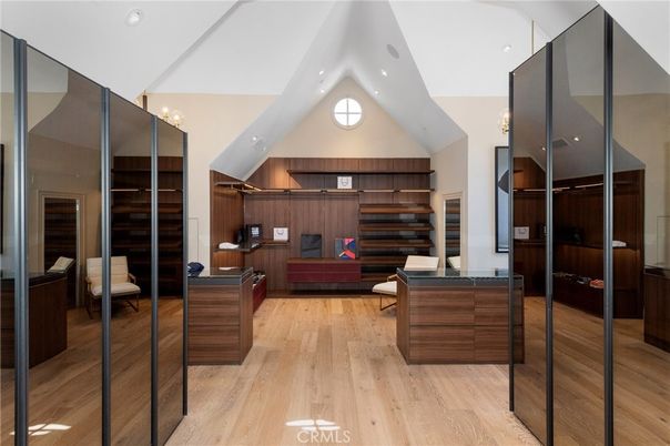 Interior, Recessed Lighting, Walk-in Closets, Wood Texture Flooring