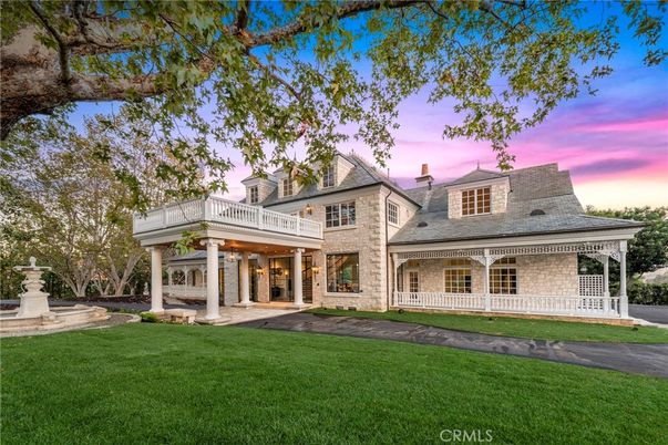 Backyard, Exterior, Facade, French Provincial