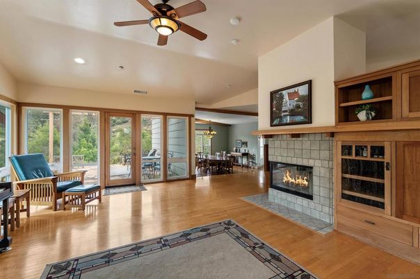 Dining room, Fireplace, Interior, Recessed Lighting, Wood Texture Flooring