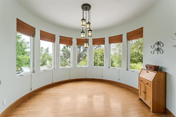 Interior, Pendant Lights, Wood Texture Flooring