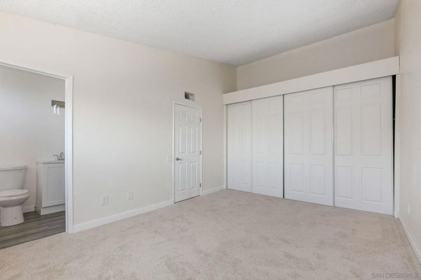 Bathroom, Empty room, Interior