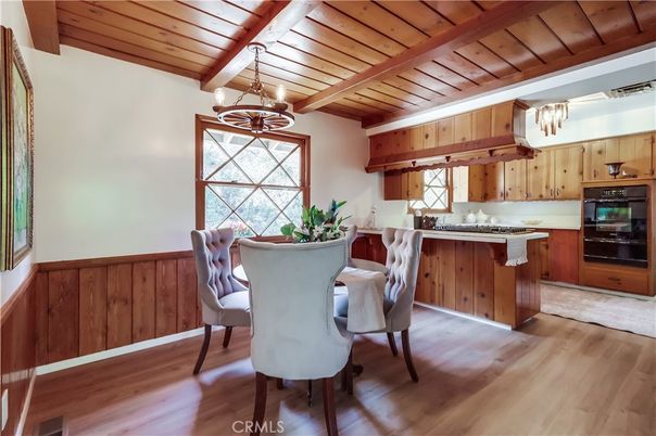 Chandelier, Dining room, Interior, Kitchen, Wooden Beams, Wooden Ceilings, Wood Texture Flooring