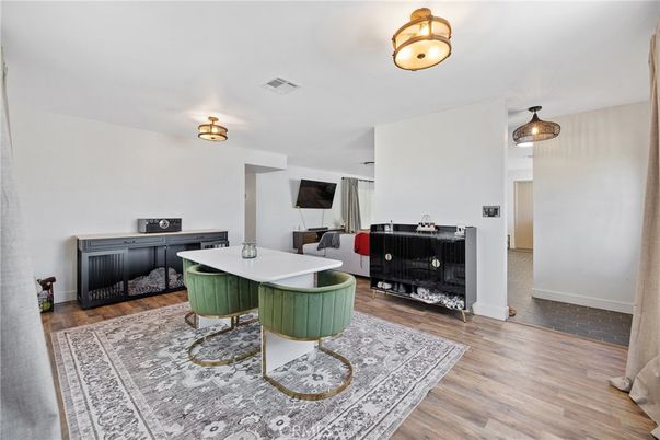 Interior, Pendant Lights, Wood Texture Flooring