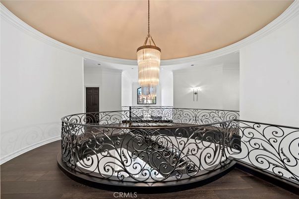Interior, Pendant Lights, Wood Texture Flooring