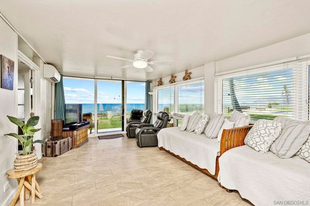 Interior, Living room, Water