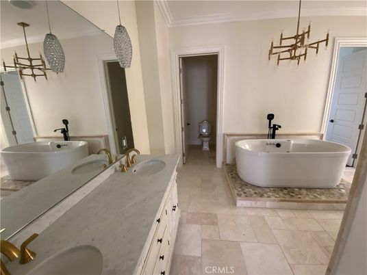Bathroom, Dual Sink Vanities, Free Standing Baths, Interior, Pendant Lights