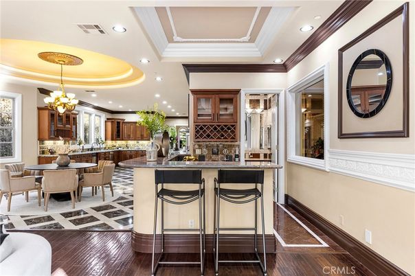Chandelier, Dining room, Interior, Kitchen, Recessed Lighting, Wood Texture Flooring