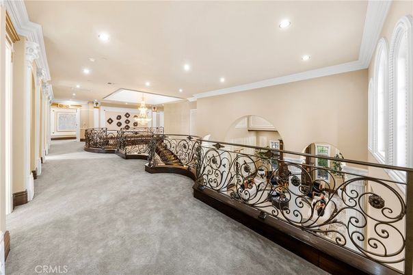 Chandelier, Interior, Recessed Lighting