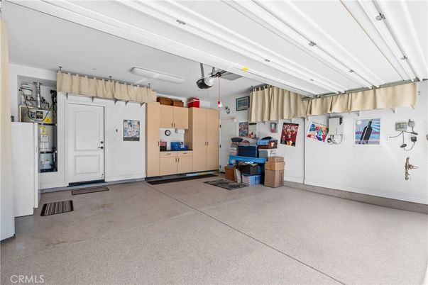 Garage, Interior