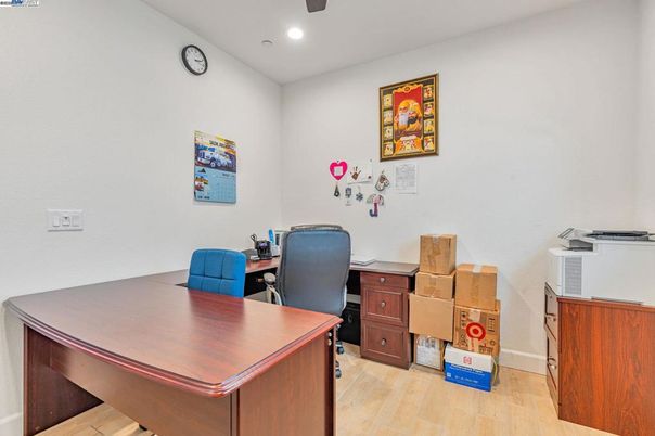 Home Office, Interior, Recessed Lighting, Wood Texture Flooring