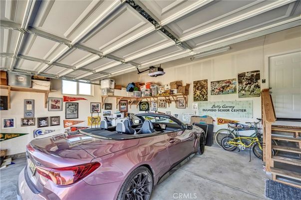 Garage, Interior