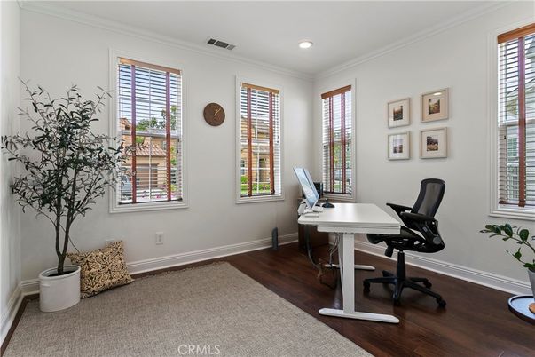 Home Office, Interior, Recessed Lighting, Wood Texture Flooring