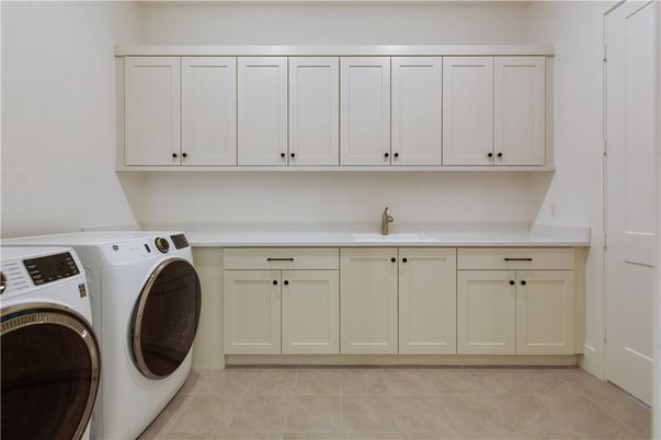 Interior, Washer