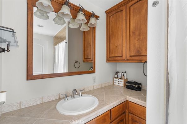 Bathroom, Interior, Tile Countertops