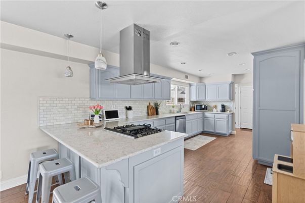 Interior, Kitchen, Pendant Lights, Recessed Lighting, Wood Texture Flooring