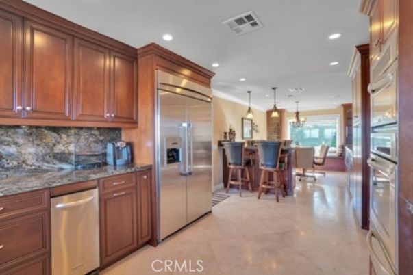Dining room, Interior, Kitchen, Pendant Lights, Recessed Lighting, Stainless Steel Appliances