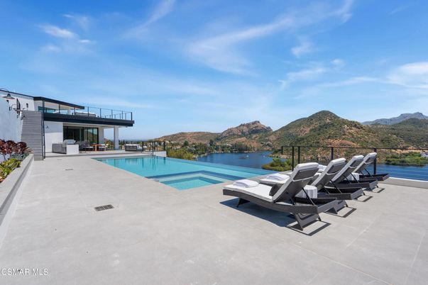 Exterior, Pool, Water