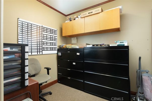 Home Office, Interior