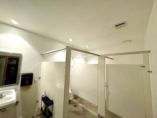Bathroom, Interior, Recessed Lighting