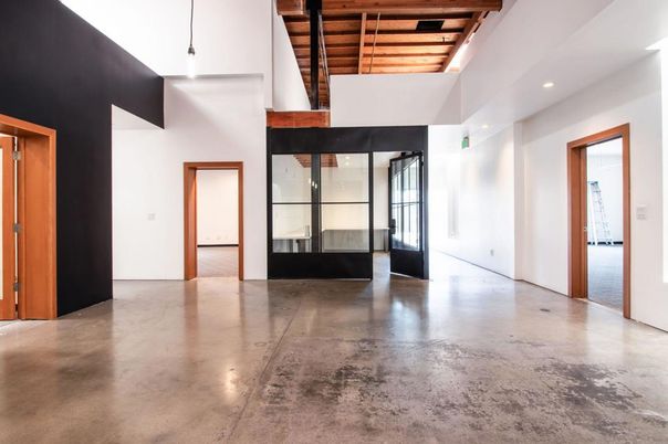 Empty room, Interior, Recessed Lighting, Wooden Beams, Wooden Ceilings
