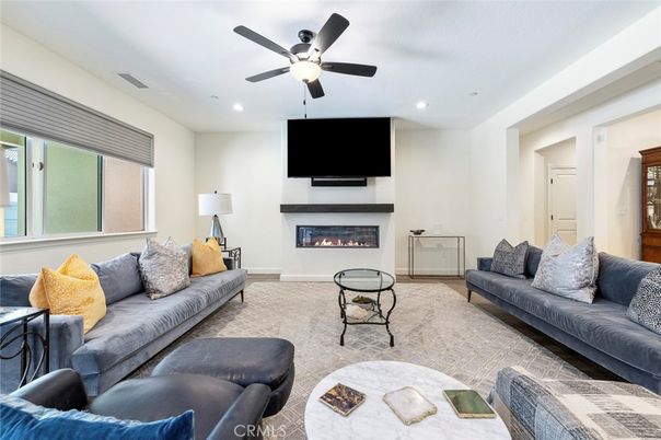 Fireplace, Interior, Living room, Recessed Lighting