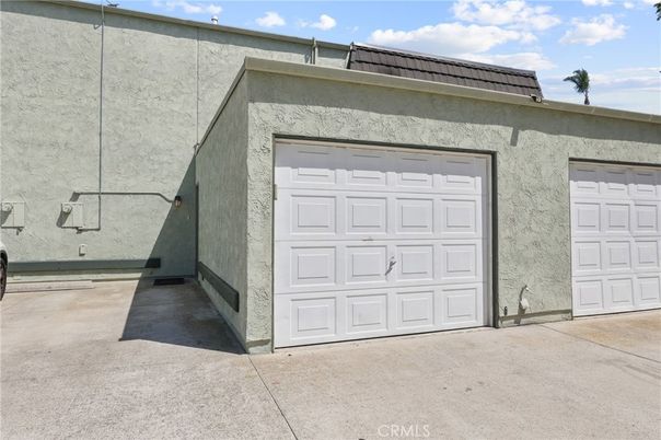 Detached Garage, Exterior