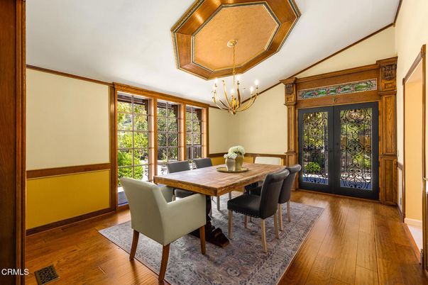 Chandelier, Dining room, Interior, Pendant Lights, Wood Texture Flooring