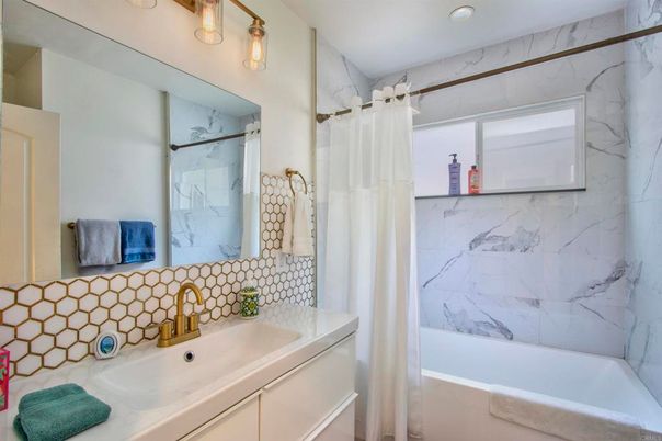 Bathroom, Interior, Marble Walls, Recessed Lighting