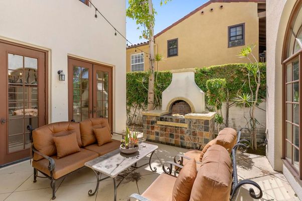 Exterior, Fireplace