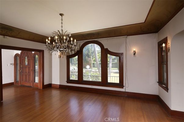 Chandelier, Empty room, Interior, Wood Texture Flooring