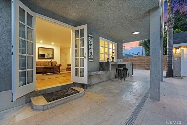 Exterior, Recessed Lighting