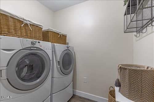 Interior, Washer, Wood Texture Flooring
