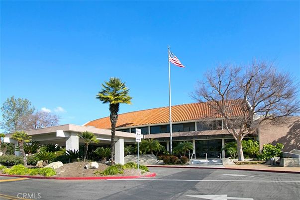 Exterior, Facade, Ranch