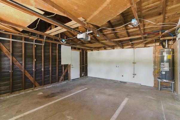 Garage, Interior, Wooden Beams, Wooden Ceilings