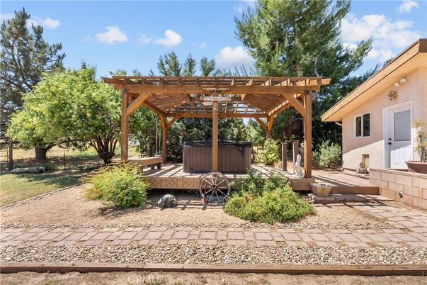 Exterior, Hot Tub