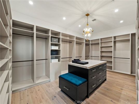 Interior, Pendant Lights, Recessed Lighting, Walk-in Closets, Wood Texture Flooring