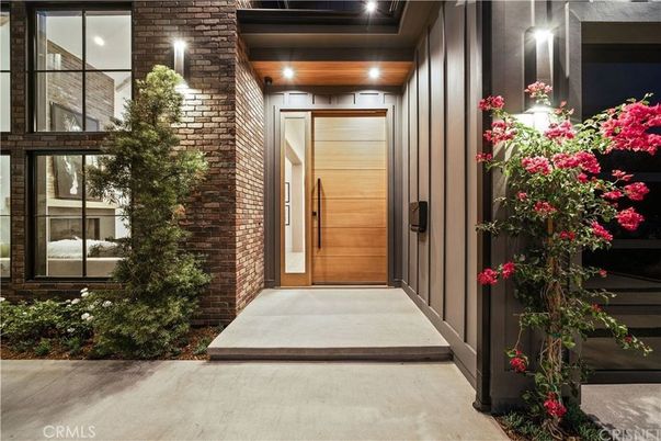 Exterior, Recessed Lighting