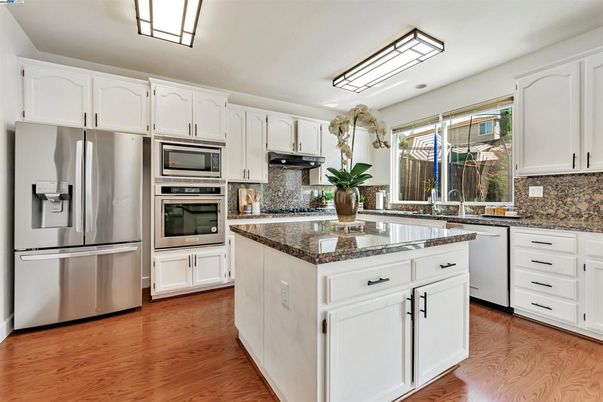 Interior, Kitchen, Stainless Steel Appliances, Wood Texture Flooring