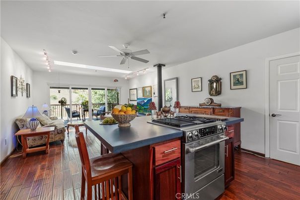Dining room, Interior, Kitchen, Living room, Stainless Steel Appliances, Wood Texture Flooring
