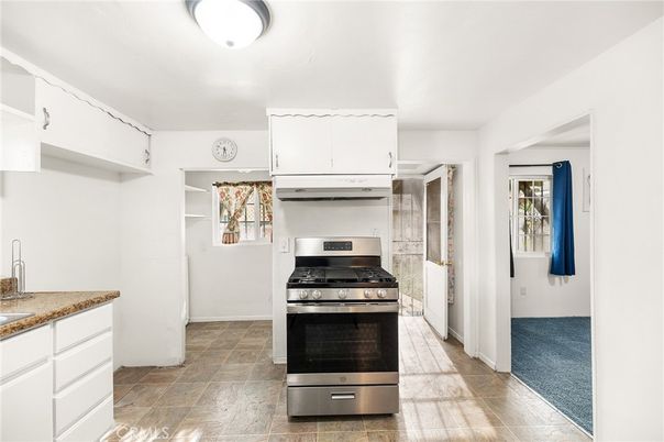 Interior, Kitchen, Stainless Steel Appliances