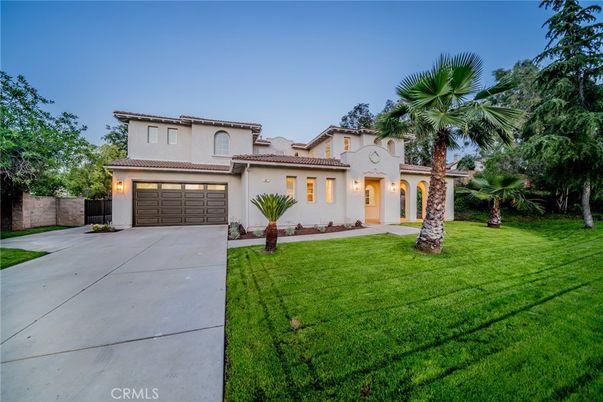 Attached, Backyard, Exterior, Facade, Mediterranean