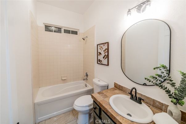 Bathroom, Interior, Tile Countertops