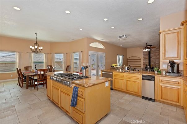 Chandelier, Dining room, Interior, Kitchen, Recessed Lighting, Stainless Steel Appliances