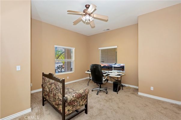 Home Office, Interior