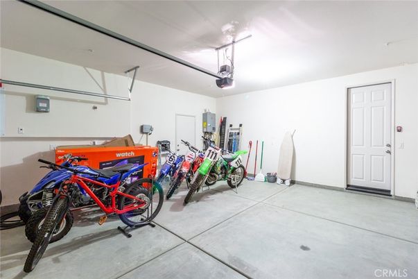 Garage, Interior