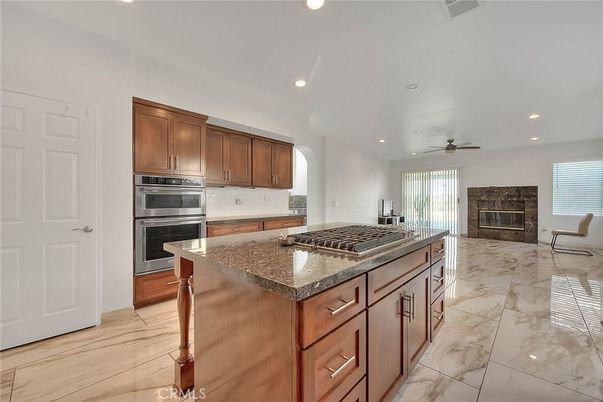 Fireplace, Interior, Kitchen, Marble, Recessed Lighting